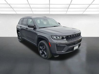 New 2026 Jeep Grand Cherokee Limited w/ Limited Altitude Package