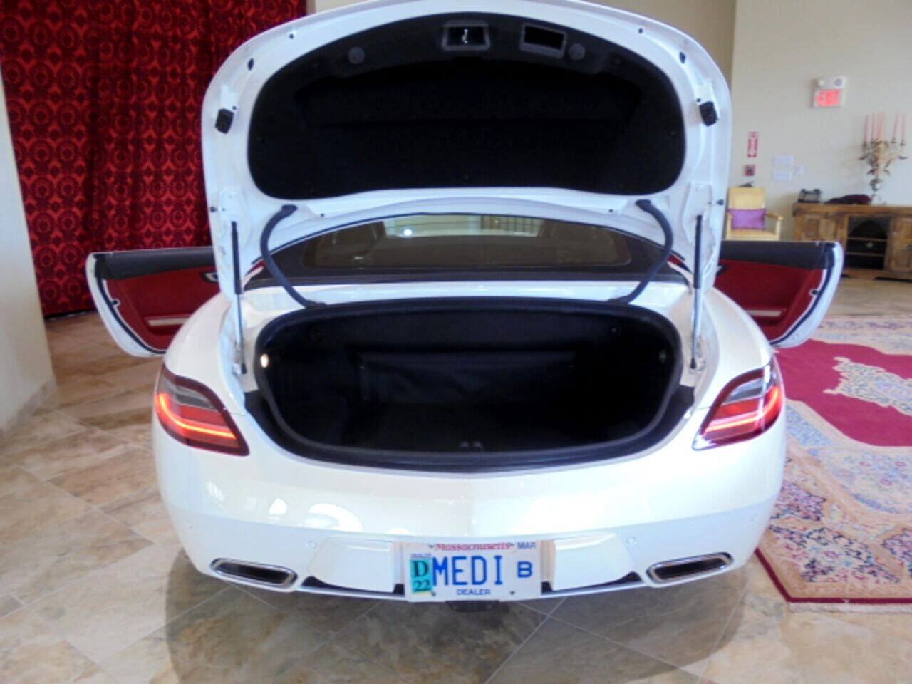 Used 2012 Mercedes-Benz SLS AMG Roadster image 34