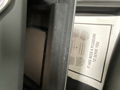 Certified 2025 Volvo S60 B5 Core image 29