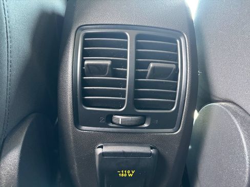 Used 2016 Ford Escape SE w/ Equipment Group 201A FWD image 21