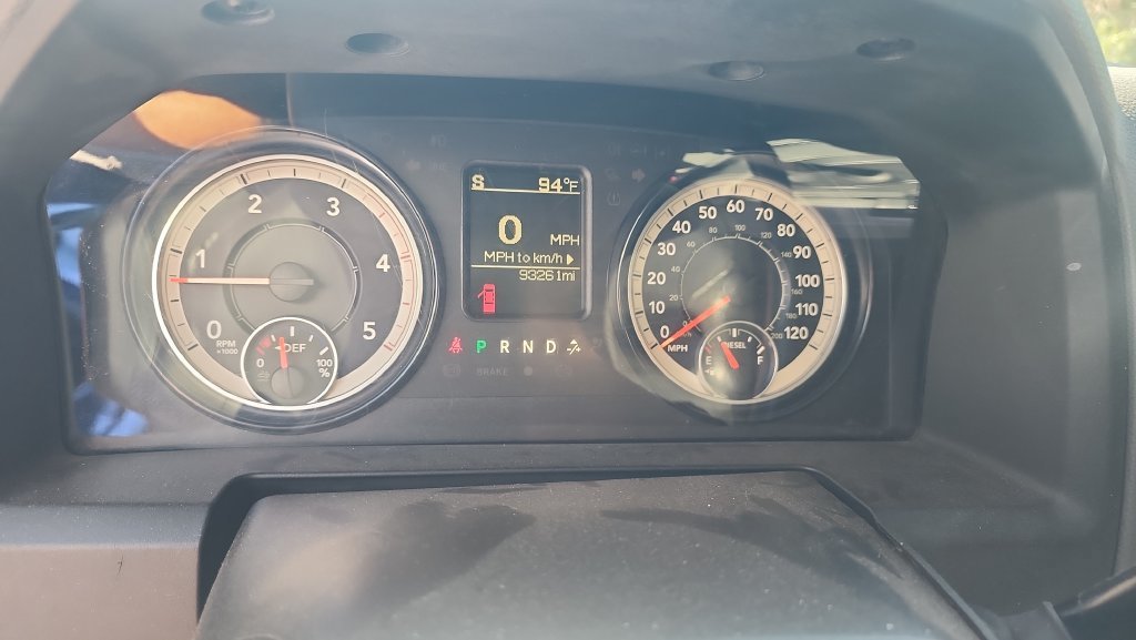Used 2017 RAM 2500 SLT AWD/4WD image 15