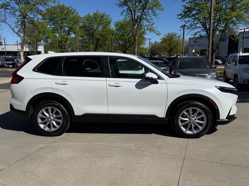 Used 2023 Honda CR-V EX-L image 3