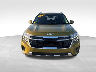 Used 2024 Kia Seltos SX w/ SX Sunroof Package AWD/4WD video 2