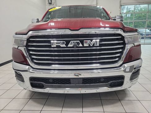Used 2025 RAM 1500 Laramie AWD/4WD image 7