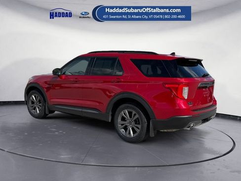 Used 2023 Ford Explorer XLT w/ Equipment Group 202A AWD/4WD image 3