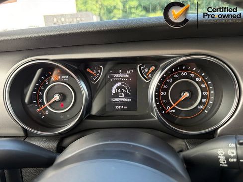 Used 2022 Jeep Wrangler Unlimited Sport AWD/4WD image 47
