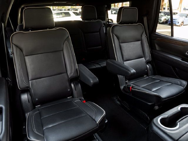 Used 2021 Chevrolet Tahoe Premier AWD/4WD image 39