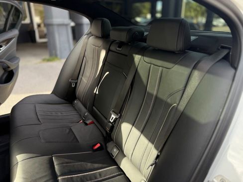 Used 2019 BMW 530e image 33