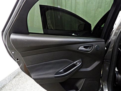 Used 2016 Ford Focus ST w/ Equipment Group 401A FWD image 12