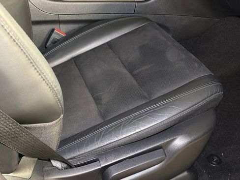 Used 2021 Jeep Grand Cherokee Laredo X image 11