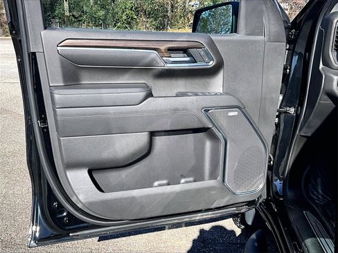 Certified 2022 Chevrolet Silverado 1500 LT Trail Boss w/ Convenience Package II image 21