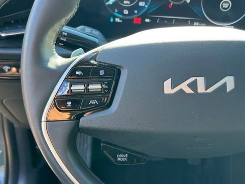 Certified 2023 Kia Niro Wind w/ Wind Preserve Package image 22
