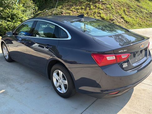 Used 2025 Chevrolet Malibu LS FWD image 5