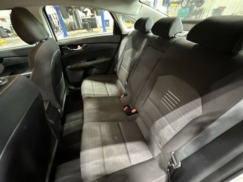 Used 2019 Kia Forte S FWD image 30