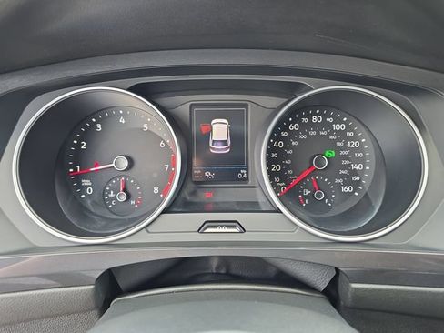 Used 2021 Volkswagen Tiguan SE w/ Panoramic Sunroof Package FWD image 27