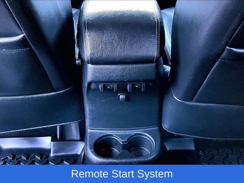 Used 2017 Jeep Wrangler Unlimited Sahara image 13