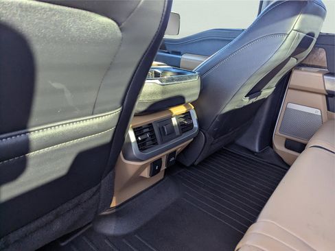 Used 2021 Ford F150 Lariat image 15