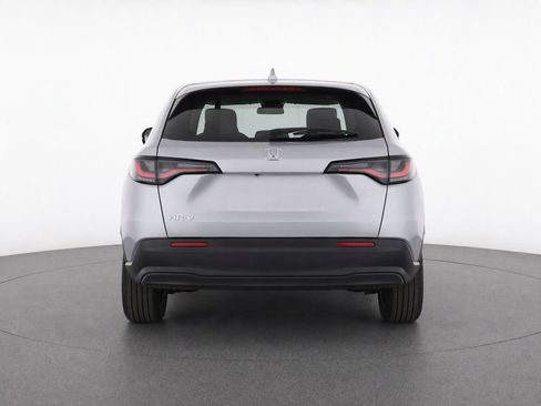 Used 2025 Honda HR-V LX image 7