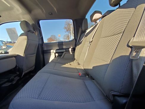Used 2017 Ford F150 XLT image 5