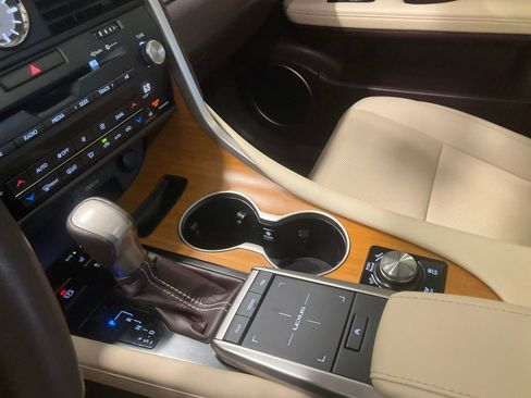 Used 2020 Lexus RX 450h AWD w/ Premium Package image 26