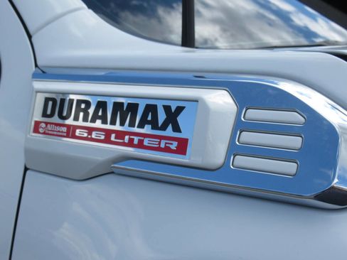 Used 2024 GMC Sierra 2500 Denali w/ Denali Reserve Package AWD/4WD image 6