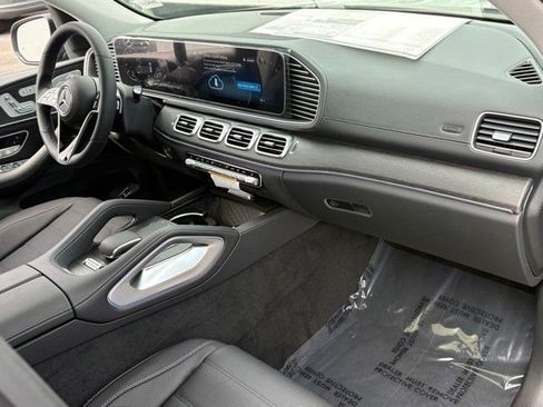 New 2026 Mercedes-Benz GLS 450 4MATIC image 25