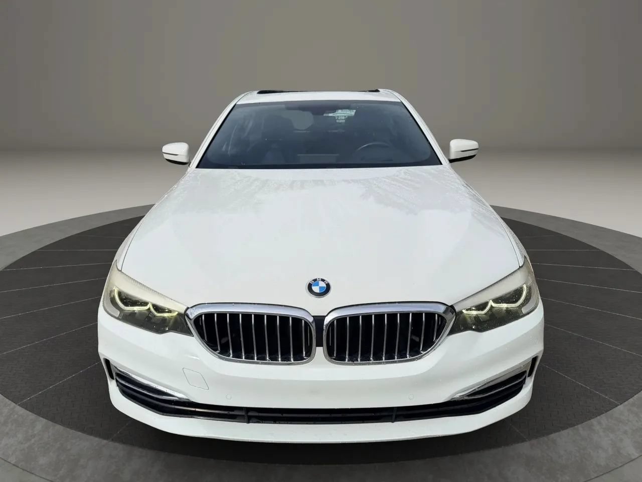 Used 2017 BMW 530i RWD image 8