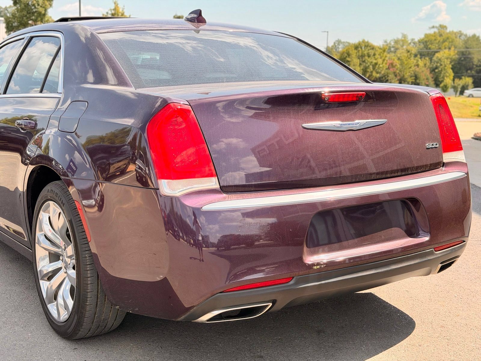 Used 2020 Chrysler 300 Touring L w/ Quick Order Package 2EF RWD image 6