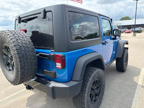 Used 2016 Jeep Wrangler Sport AWD/4WD image 3