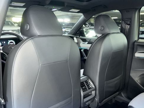 Certified 2026 Volkswagen Tiguan SE R-Line AWD/4WD image 23