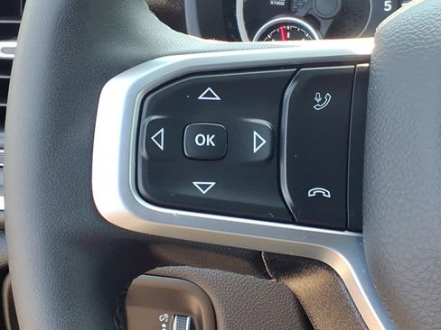 Used 2025 RAM 2500 Big Horn AWD/4WD image 10