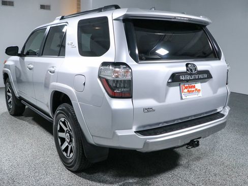 Used 2022 Toyota 4Runner TRD Off-Road Premium w/ Moonroof Package AWD/4WD image 9