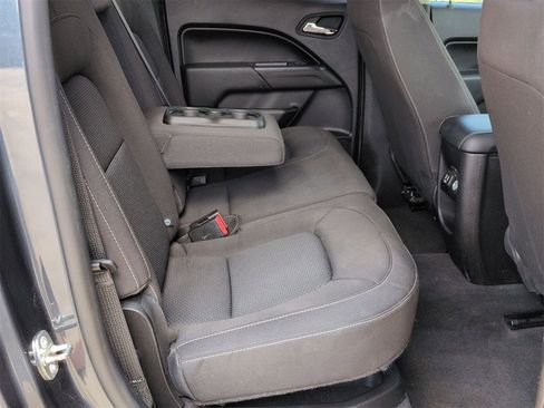 Used 2020 Chevrolet Colorado LT image 24