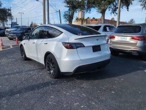 Used 2022 Tesla Model Y Performance image 4