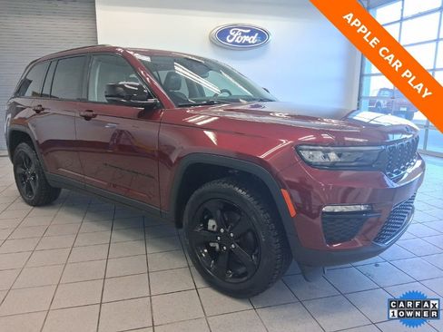 Used 2023 Jeep Grand Cherokee Limited w/ Black Appearance Package image 1