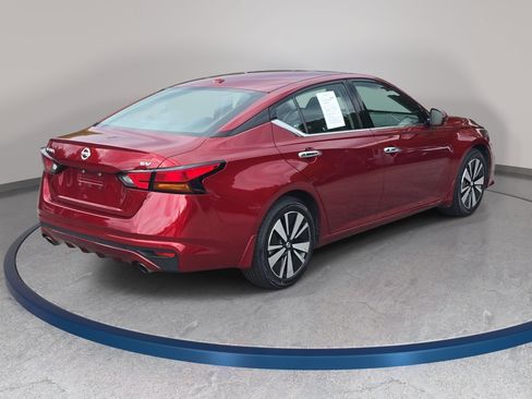 Used 2019 Nissan Altima 2.5 SV FWD image 5