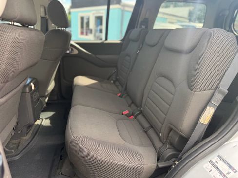 Used 2008 Nissan Pathfinder S AWD/4WD image 11