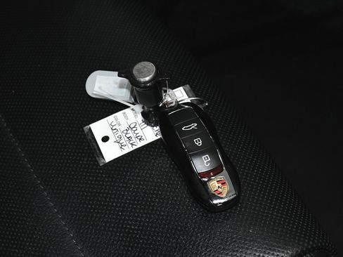 Used 2016 Porsche 911 Carrera 4 image 60