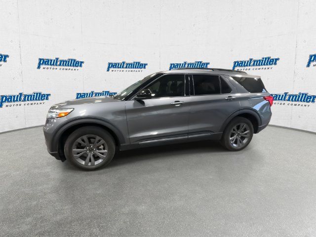Used 2023 Ford Explorer XLT w/ Equipment Group 202A AWD/4WD image 6