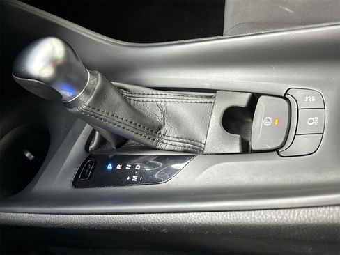 Used 2021 Toyota C-HR LE image 28