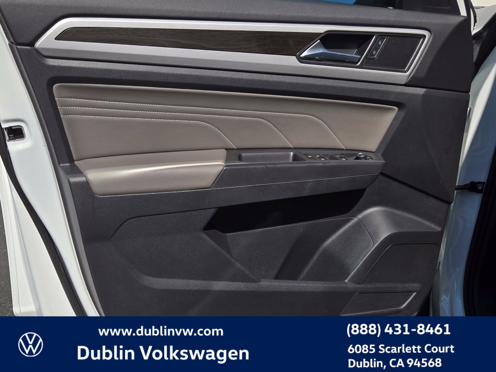 Certified 2023 Volkswagen Atlas SE FWD image 10