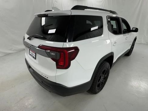 Used 2023 GMC Acadia AT4 AWD/4WD image 3