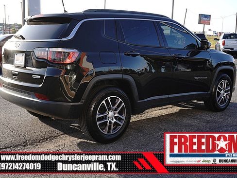 Used 2018 Jeep Compass Latitude FWD image 5