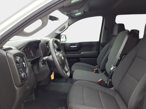 Used 2022 Chevrolet Silverado 1500 Custom image 7