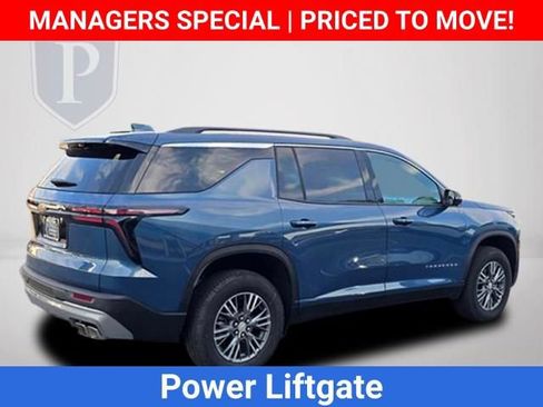 New 2026 Chevrolet Traverse LT w/ Driver Confidence Package FWD image 5