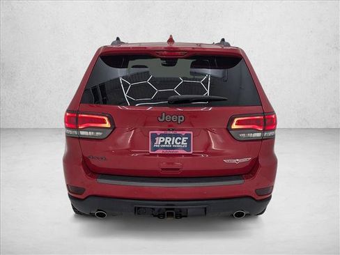 Used 2017 Jeep Grand Cherokee Trailhawk w/ Trailhawk Luxury Group AWD/4WD image 7