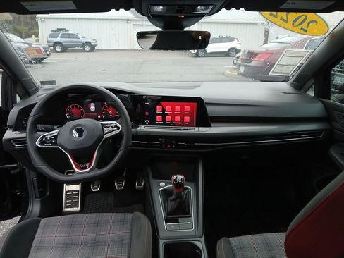 Used 2022 Volkswagen GTI SE image 13