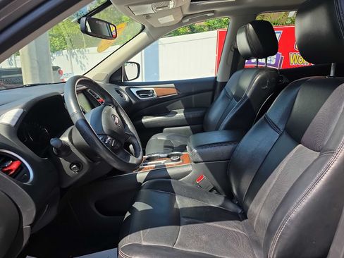 Used 2020 Nissan Pathfinder Platinum AWD/4WD image 14