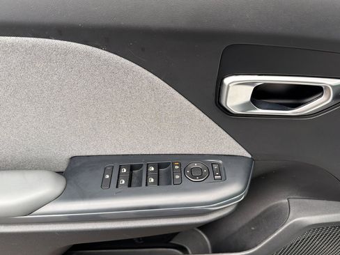 Certified 2025 Kia K4 EX image 11