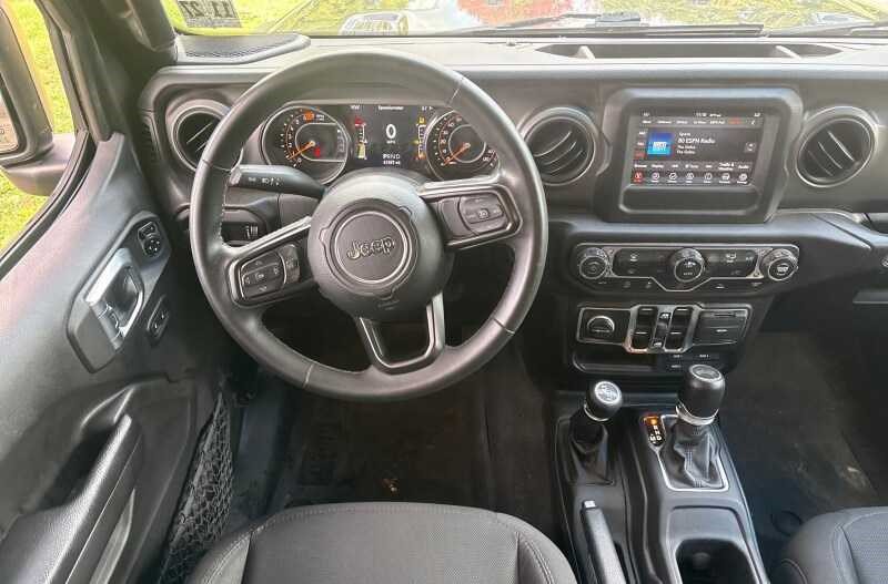 Used 2023 Jeep Wrangler Unlimited Sport AWD/4WD image 9